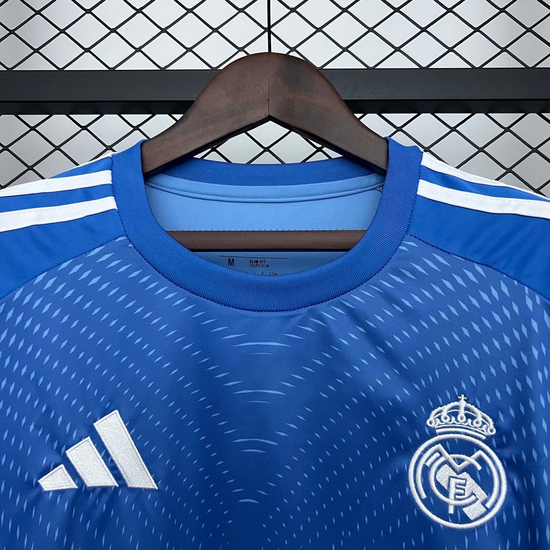 CAMISA REAL MADRID EDIÇÃO ESPECIAL 2025/26